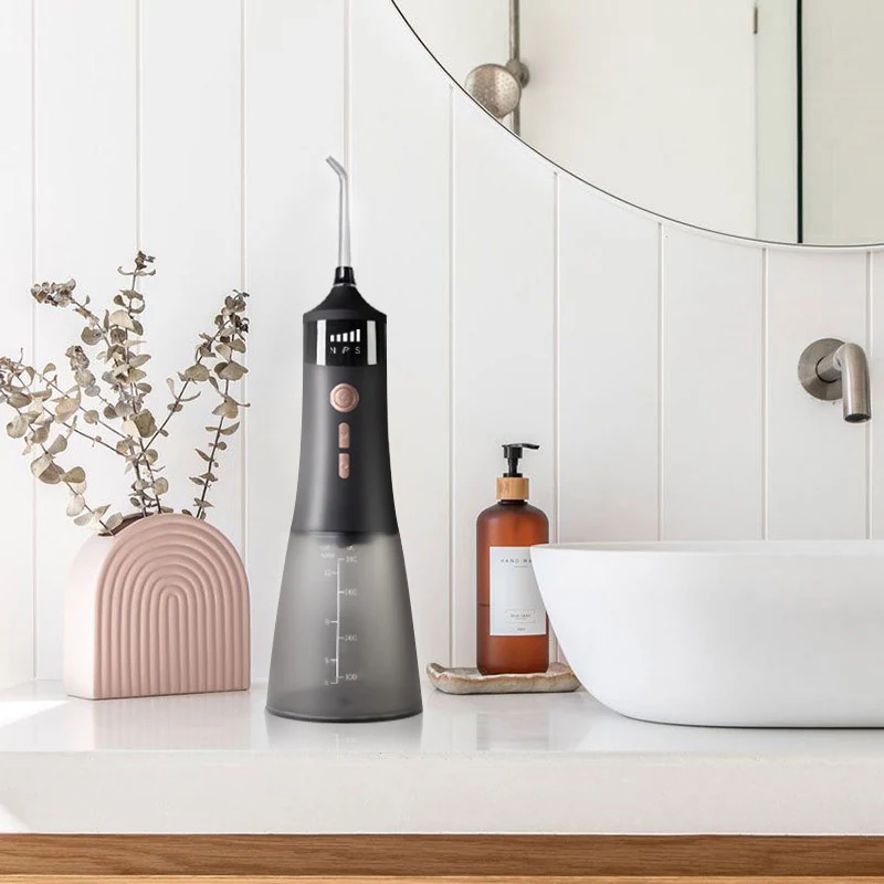 LP251 Cordless Portable UVC Oral Irrigator view 2