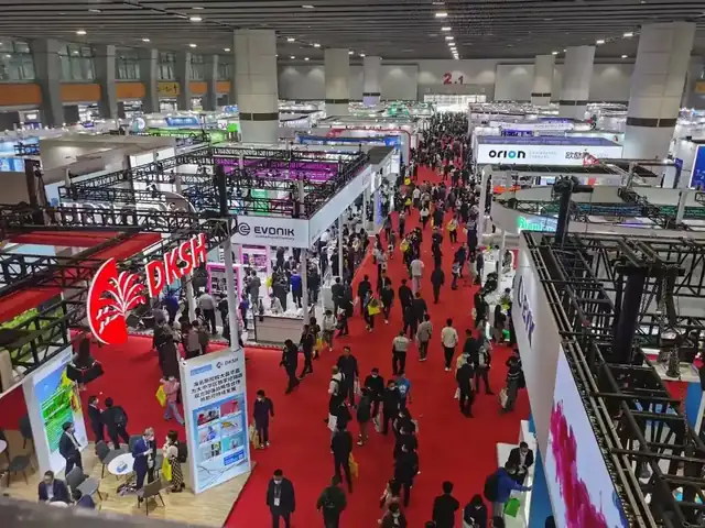 Aicheng at an industry exhibition in Shenzhen