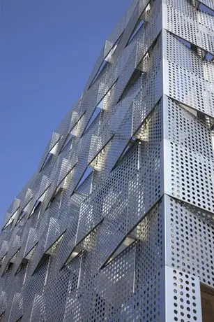 2020 New Customized Aluminum Perforated Sheet Wall Cladding Panel Manufacturer in China
