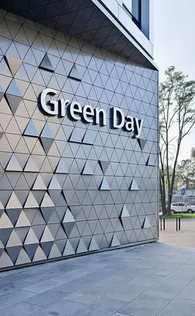 Made in China Anodized Architectural Decorative Use Aluminum Perforated Metal Panel