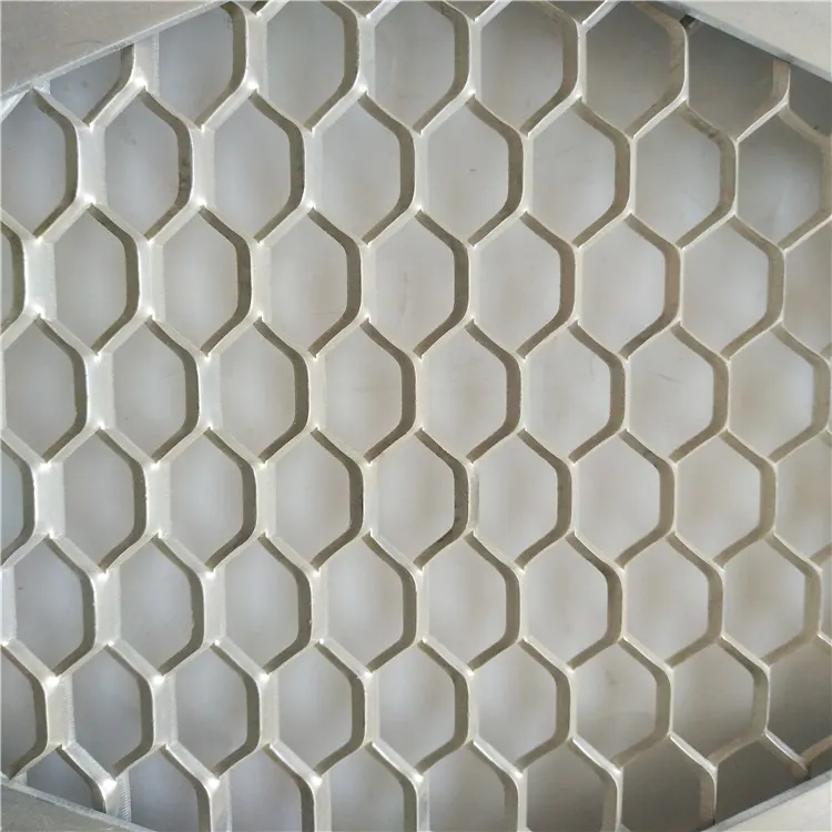 hot sale aluminum mesh panel — Foshan Qi Aluminum Decorative Materials Co., Ltd