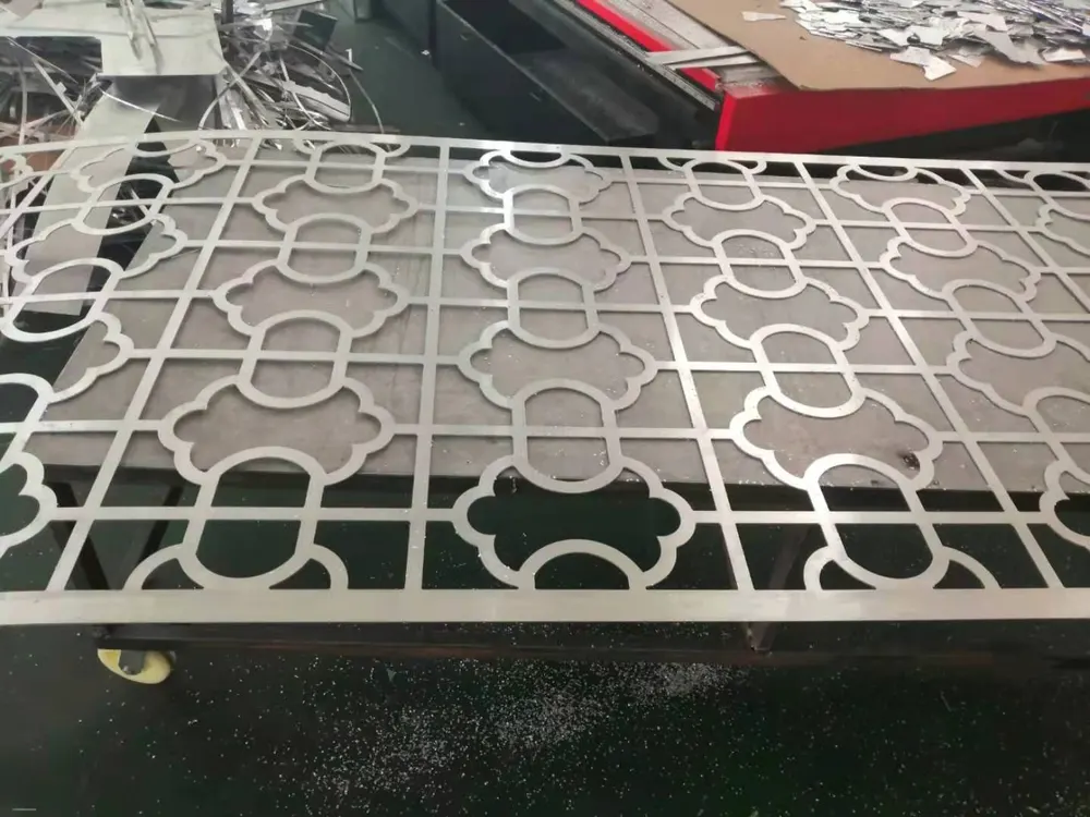 modern design aluminum double curved solid panel — Foshan Qi Aluminum Decorative Materials Co., Ltd
