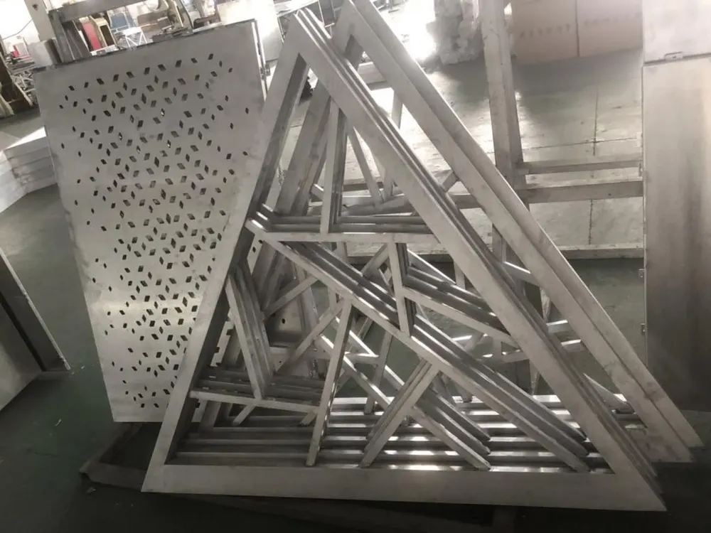 External Perforated Aluminum Fence Screen Panel AA5005 Material Manufacturer in China — Foshan Qi Aluminum Decorative Materials Co., Ltd