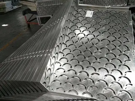 AA6063 Aluminum Perforated Wall Cladding Decorative Panel