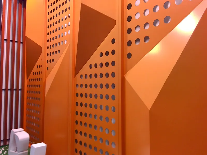Aluminum Hole Punching Panel Aluminum Perforated Decorative Panel Made in China — Foshan Qi Aluminum Decorative Materials Co., Ltd