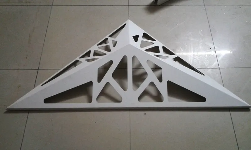 AA1050 CNC cutting perforated decorative panels — Foshan Qi Aluminum Decorative Materials Co., Ltd