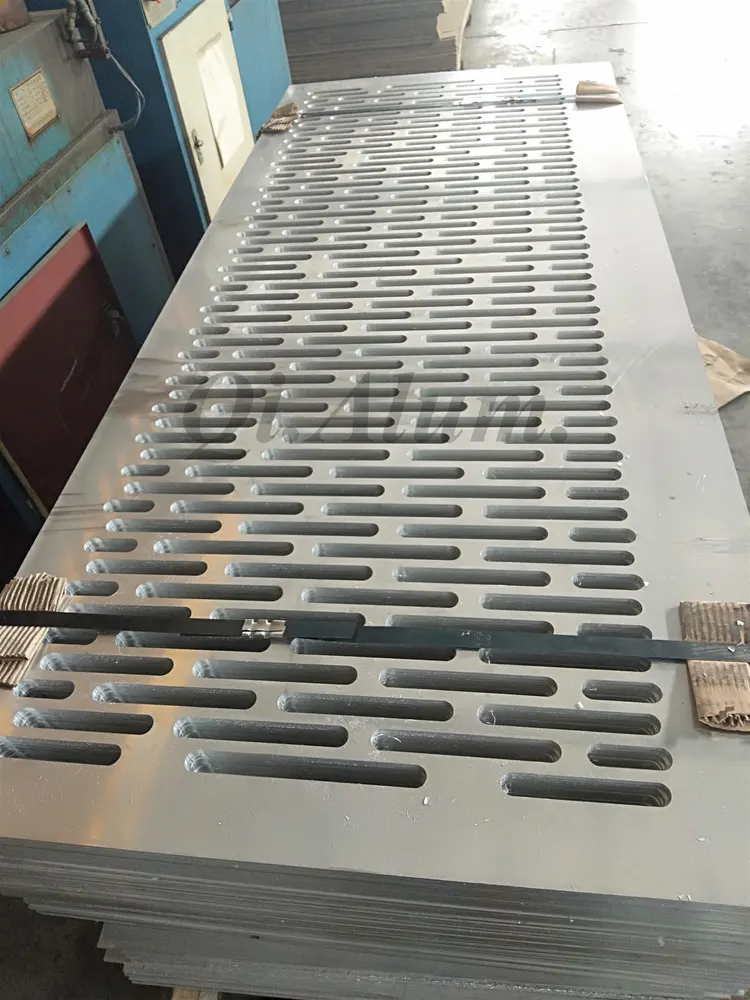 Modern Style Aluminum Laser Cut Privacy Fence Panel — Foshan Qi Aluminum Decorative Materials Co., Ltd