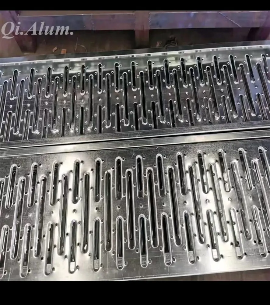 Customized Galvanized Aluminum Anti-Skid Walkway Perforated Plate Long Holes Plate — Foshan Qi Aluminum Decorative Materials Co., Ltd