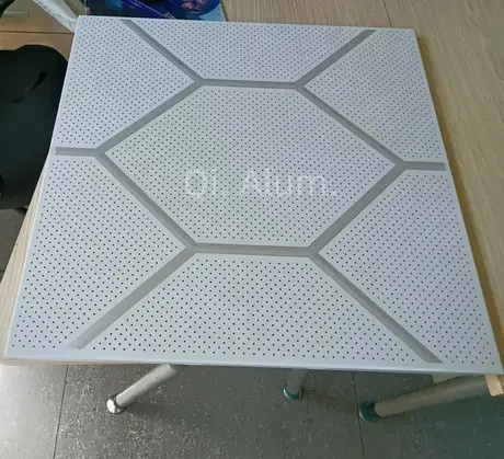 Pre-painted 600x600mm Perforated Ceiling Tile Interior Decorative Aluminum Ceiling Plates view 3