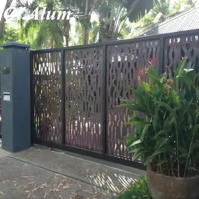 Powder Coated Decorative Aluminum Metal Screens for Garden Fence — Foshan Qi Aluminum Decorative Materials Co., Ltd