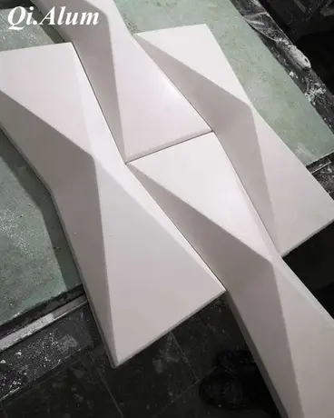Differences among Aluminum Single – layer Panels, Aluminum Composite Panels, and Aluminum Ceiling Panels