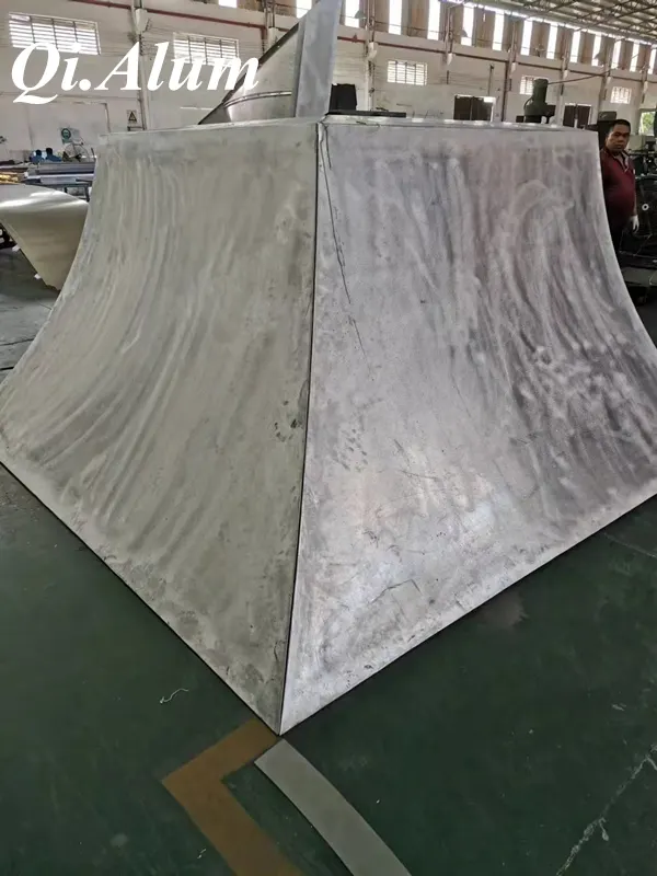 The Versatility and Applications of Aluminum Double-Curved Panels — Foshan Qi Aluminum Decorative Materials Co., Ltd