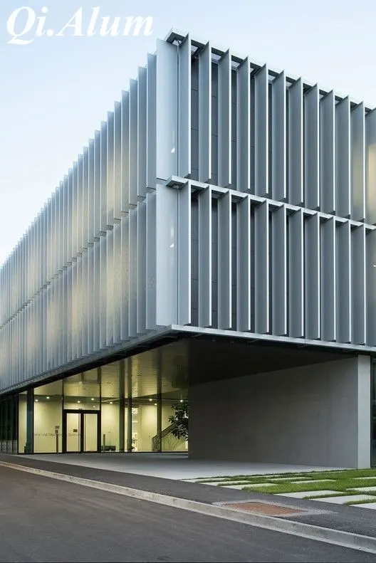 Aluminum Blinds: A Practical and Stylish Window Solution — Foshan Qi Aluminum Decorative Materials Co., Ltd
