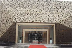 aluminum solid panel fence, solid aluminum wall panel, aluminum perforated sheet metal, aluminum ceiling tiles, aluminum ceiling grid, aluminum alloy ceiling, aluminum mashrabiya screens,punching aluminum sheet