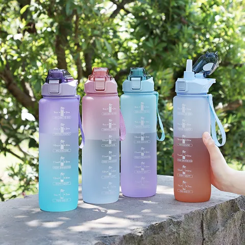 Plastic Water Bottle from Ami Houseware