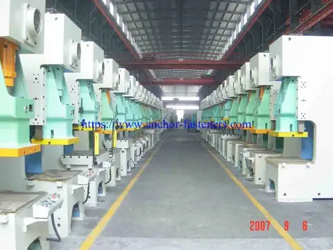M16 Shield anchor shield segment clip high speed making machine — detail 2