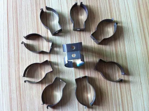 Clip pin wire forming production machine — detail 2