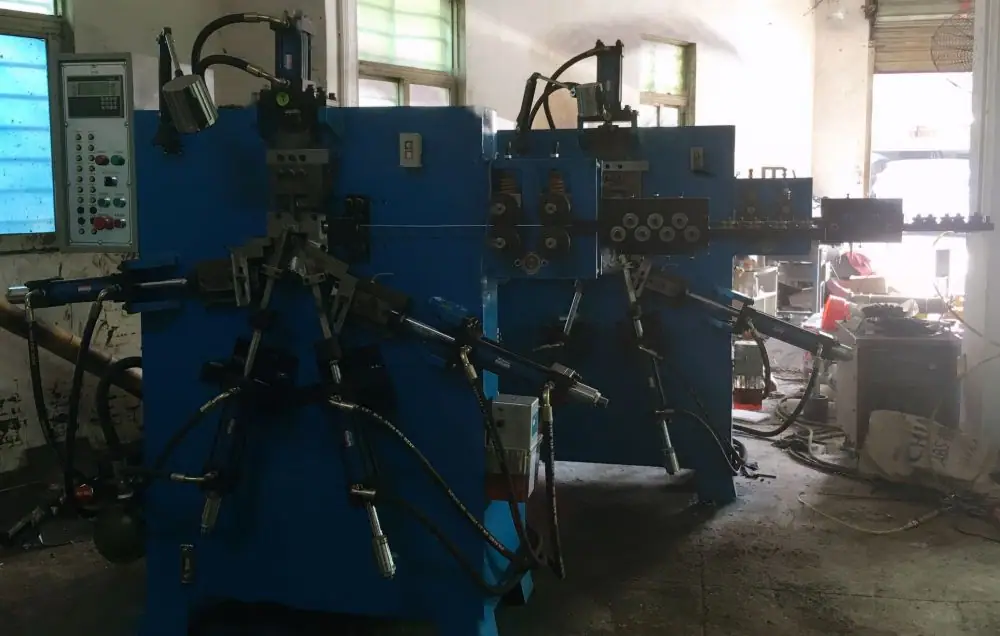 Bead headed head wire pins wire forming machine