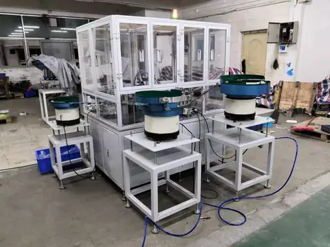 Hot dip galvanized bolt fastener assembling machine