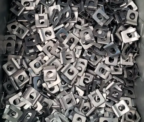 Strip bent buckle clip progressive stamping equipment