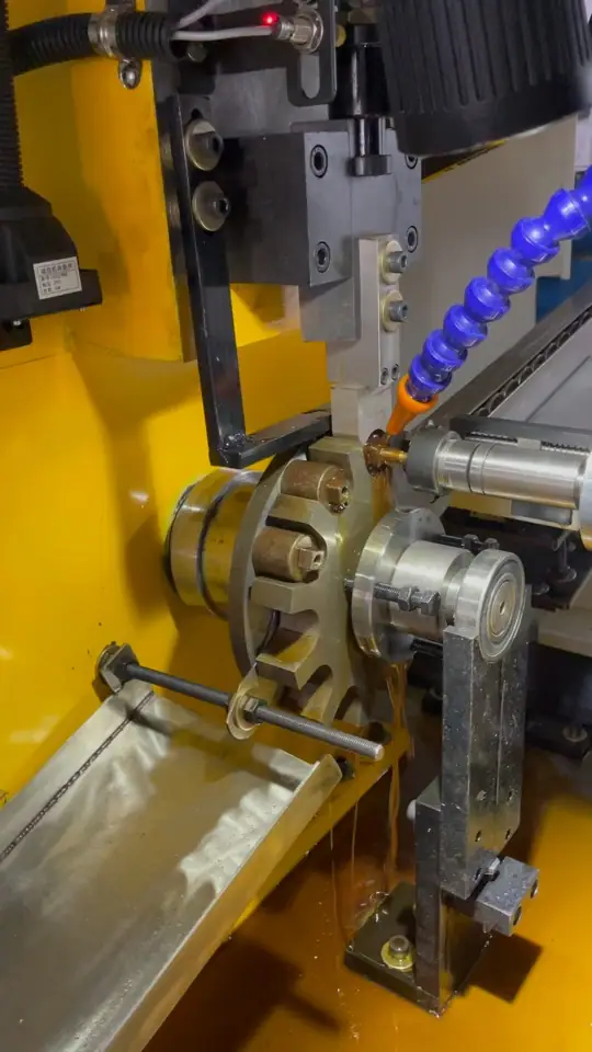 Bolt bottom deep hole drilling machine