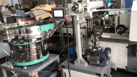 Bent bolt shaft components manipulator feeding auto straightening machine