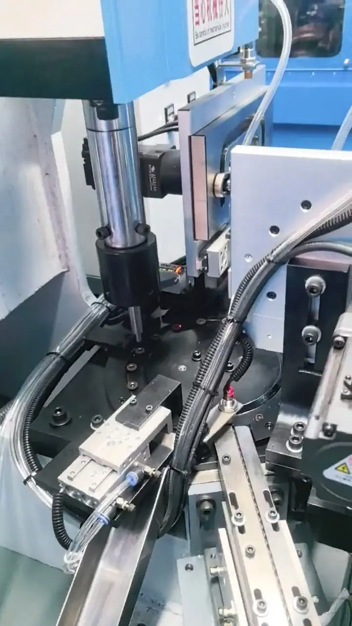 Two washers crimped nut crimping machine