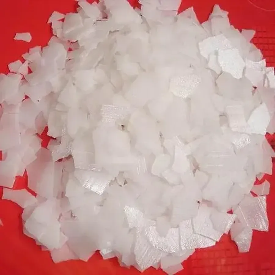 Thin white flakes that dissolve quickly in water