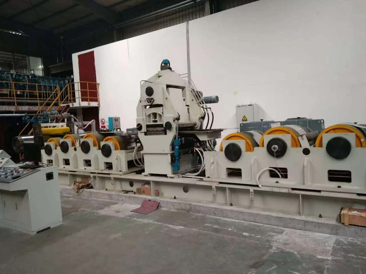 Scale Breakers Levelers and Shears For Continuous Strip Lines
