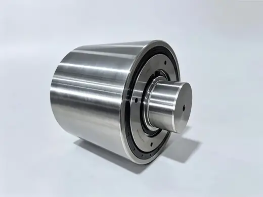 Back up roll in GCr15 with carburized shaft