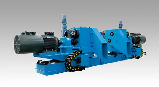 Scrap chopper for metallurgical processing lines