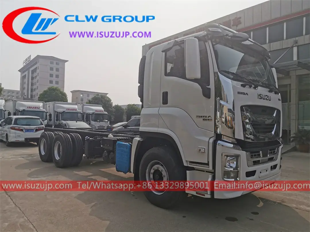 10 Wheeler ISUZU GIGA 350HP 380HP 420HP 460HP 520HP Heavy Duty Truck Chassis view 3