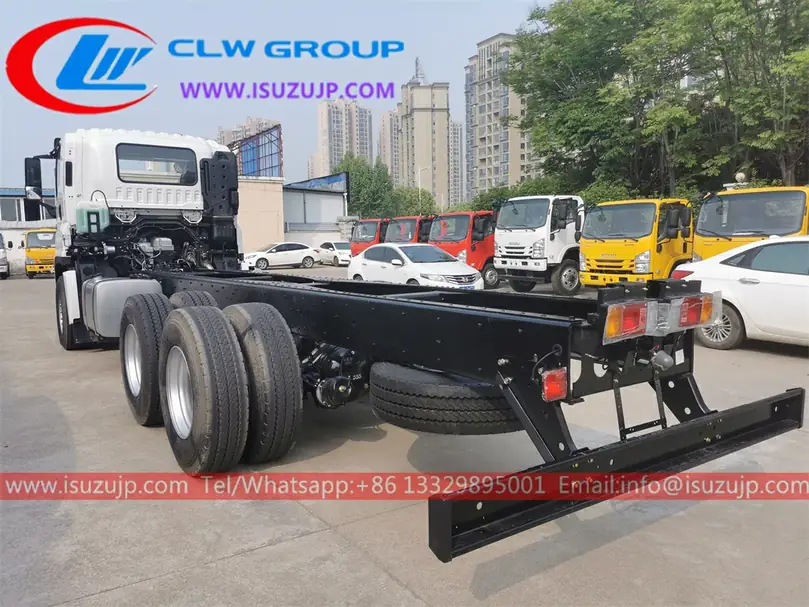 10 Wheeler ISUZU GIGA 350HP 380HP 420HP 460HP 520HP Heavy Duty Truck Chassis view 4