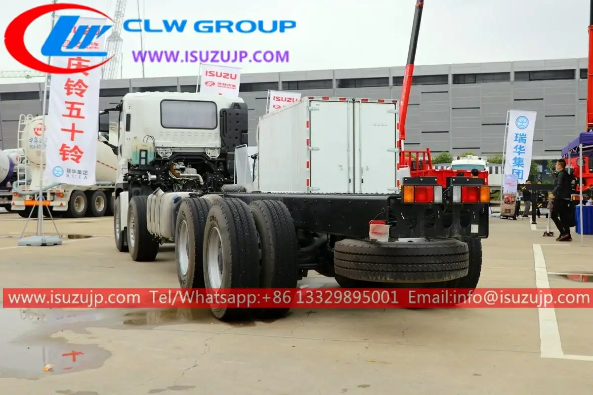 12 Wheeler ISUZU GIGA 460HP 520HP Heavy Duty Truck Chassis view 4