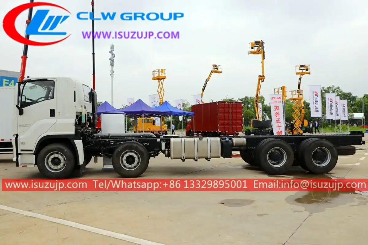 12 Wheeler ISUZU GIGA 460HP 520HP Heavy Duty Truck Chassis view 2