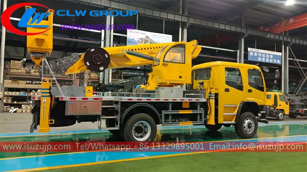 4×4 ISUZU FVR Full Driver Double Cabin 34 Meters High Altitude Operation Insulation Bucket Truck view 3