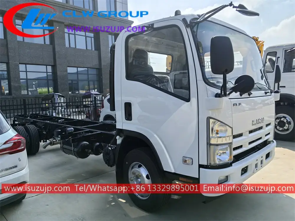 6 Wheels Single Cab ISUZU 700P NPR 7tons Light Truck Chassis for Sale view 3