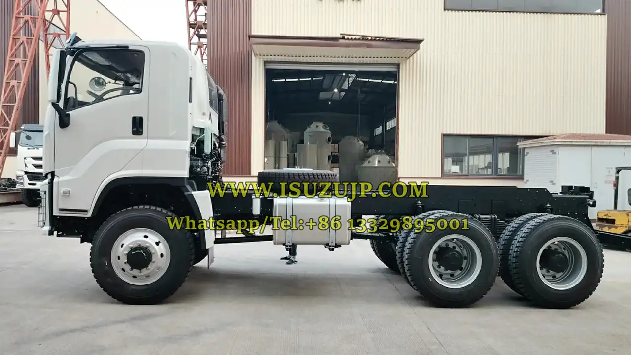 6×6 ISUZU GIGA 25tons Truck Chassis view 2