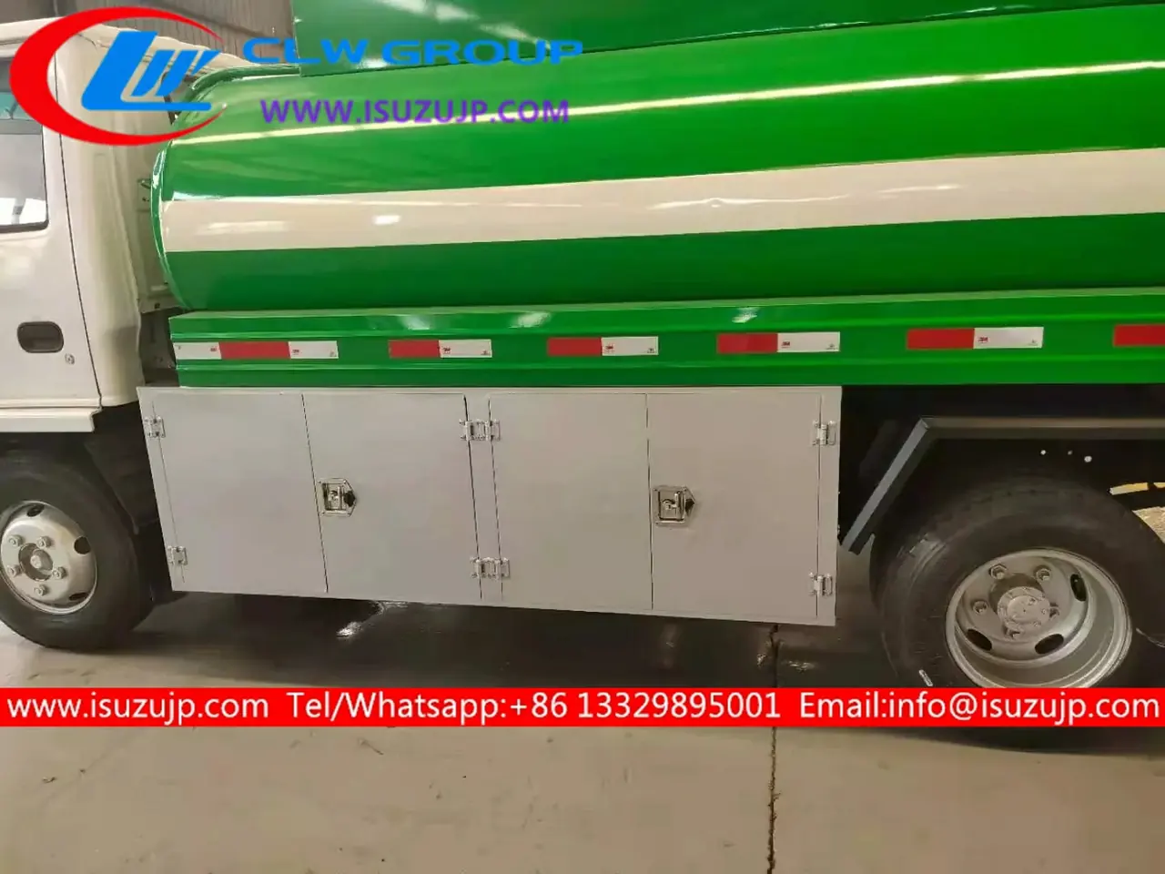ISUZU 120HP 4tons Mobile Fuel Dispenser Truck view 4