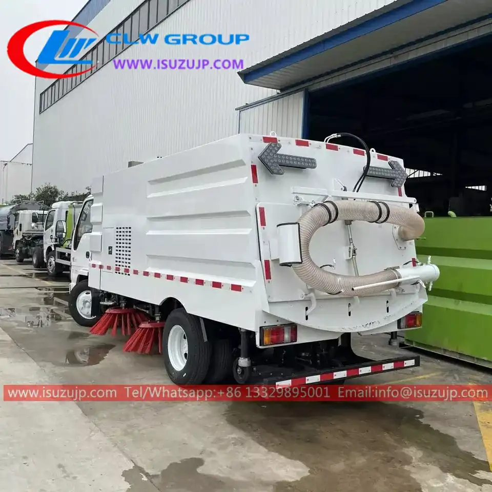 ISUZU 120HP Truck Mounted Road Sweeper Malaysia view 3