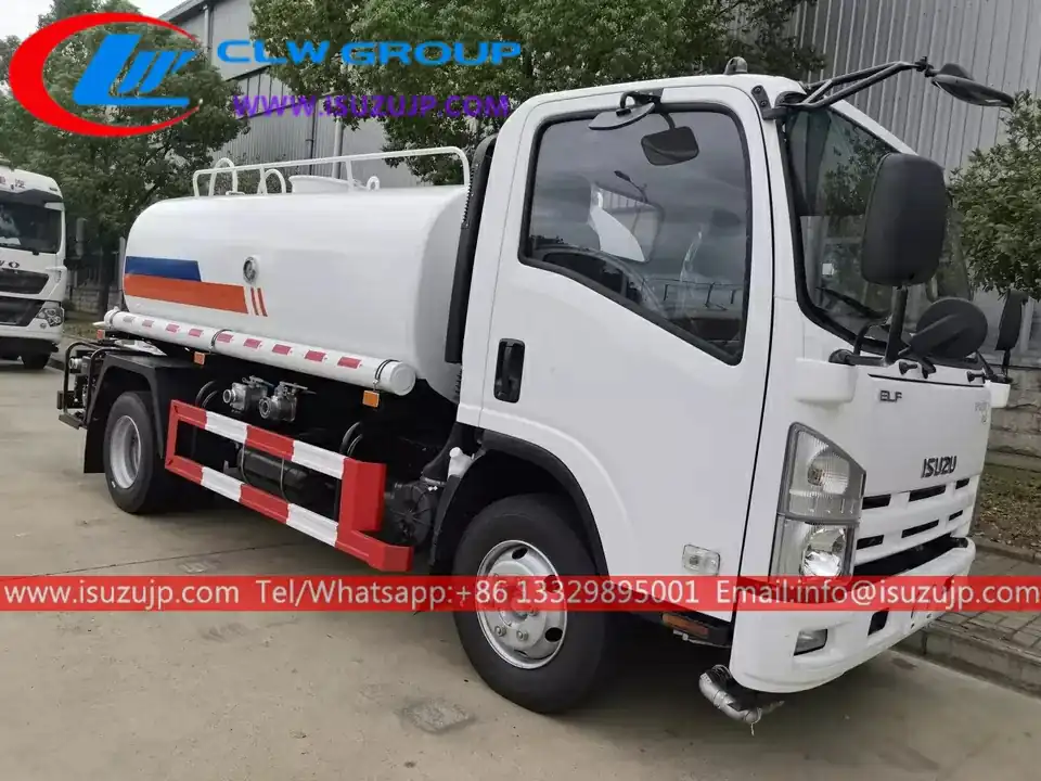 ISUZU ELF 6000liters Emergency Water Supply Truck view 2