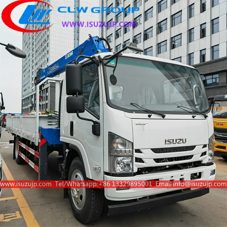ISUZU ELF Boom Truck Mouned XCMG K-SQS125TL Crane with Sleeping Cabin