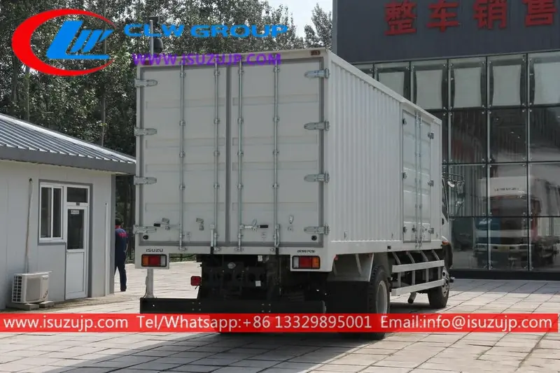 ISUZU FVR 28 Ft Box Truck for Sale view 4