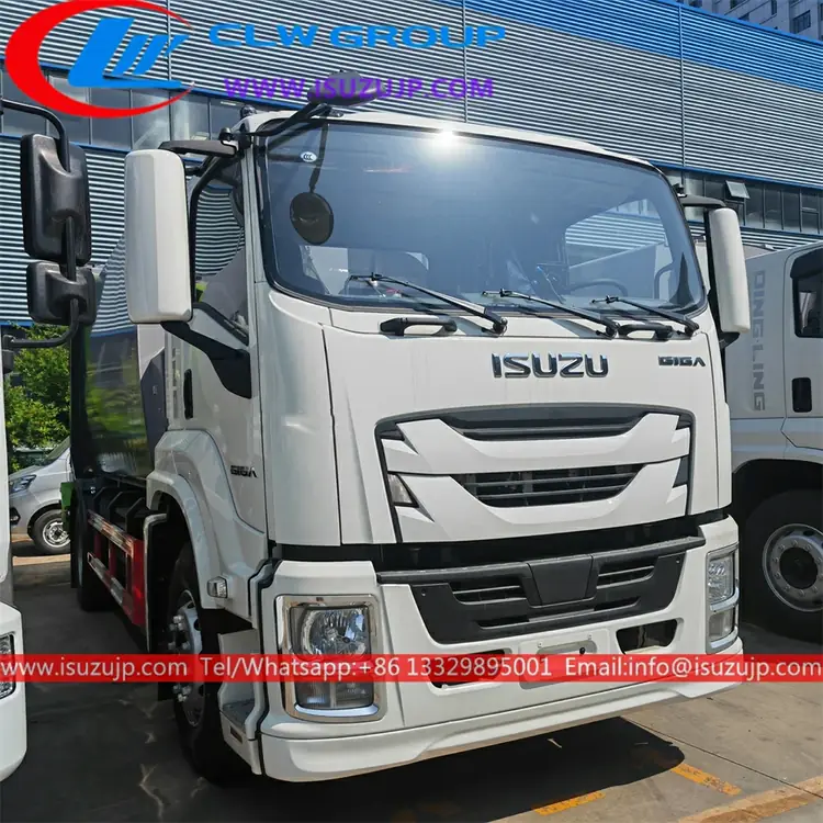 ISUZU GIGA 12cbm Refuse Compactor Truck view 3