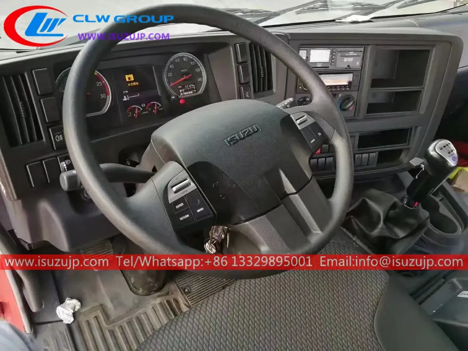 ISUZU Heavy Duty Flat Deck Truck with Crane for Sale view 4