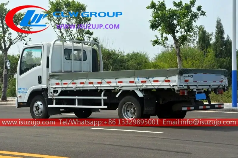 ISUZU KV600 6ton Cargo Lorry view 4