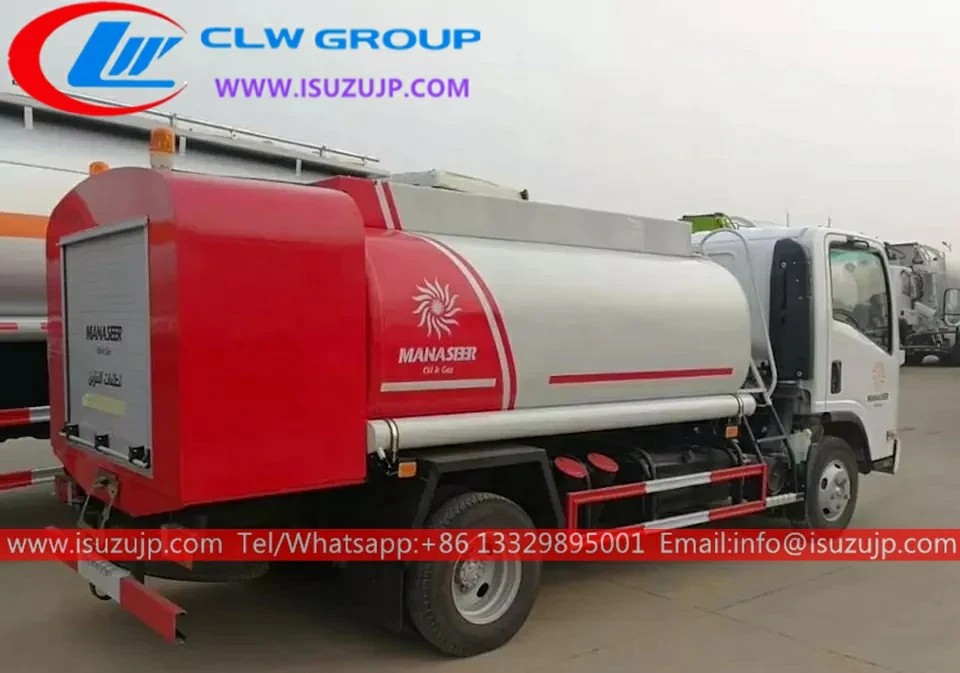 ISUZU KV600 Small Fuel Tanker Truck for Sale view 3