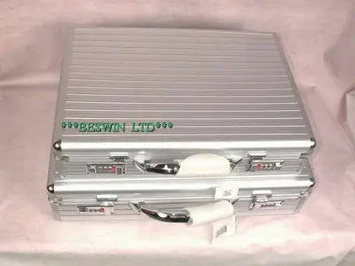 Briefcase set