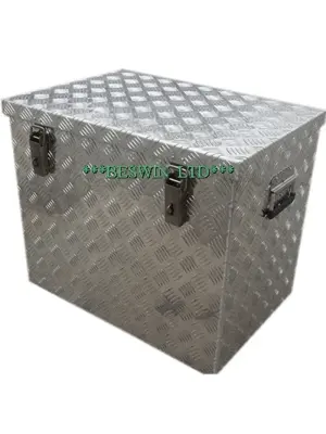 Truck box