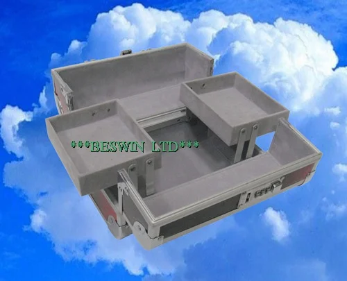 Beauty case model 69418 by Beswin